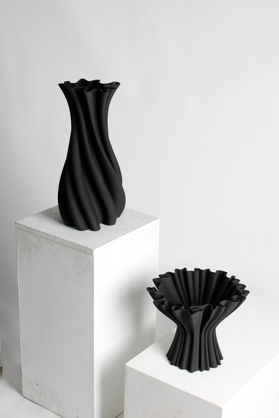 Camila Black 3D Ceramic Vase