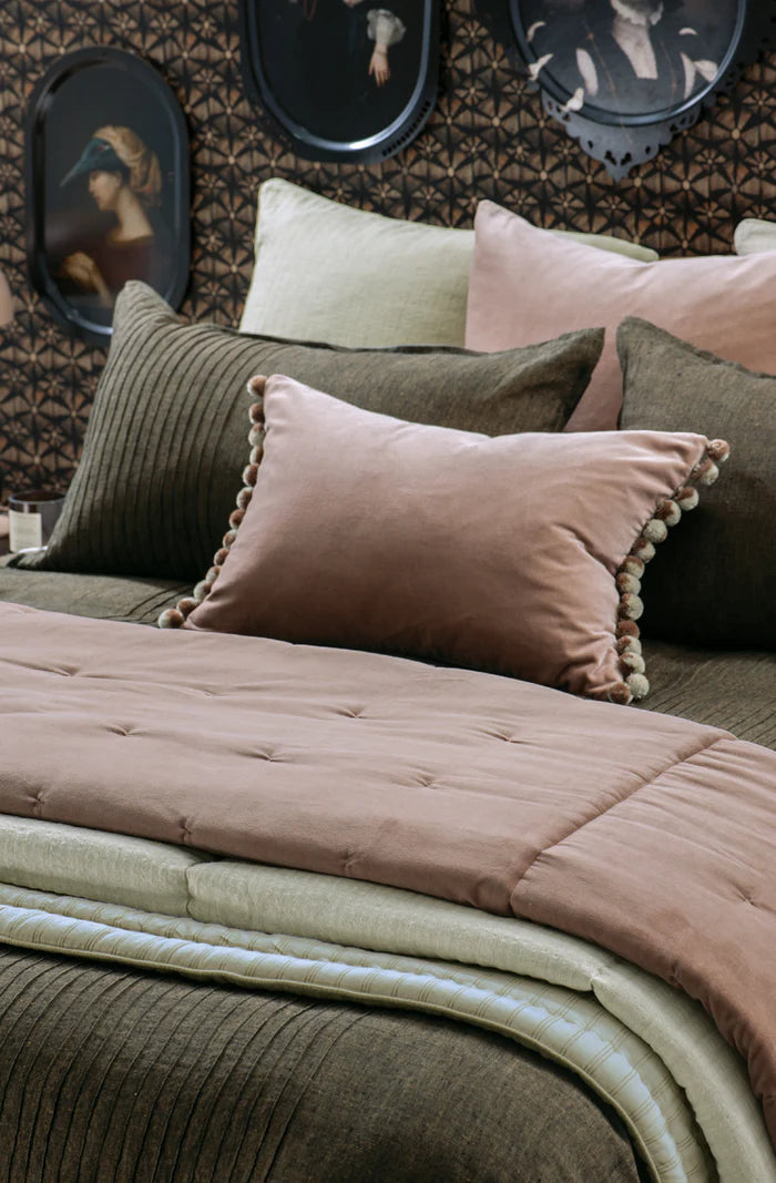 Cerchio Pink Clay Comforter