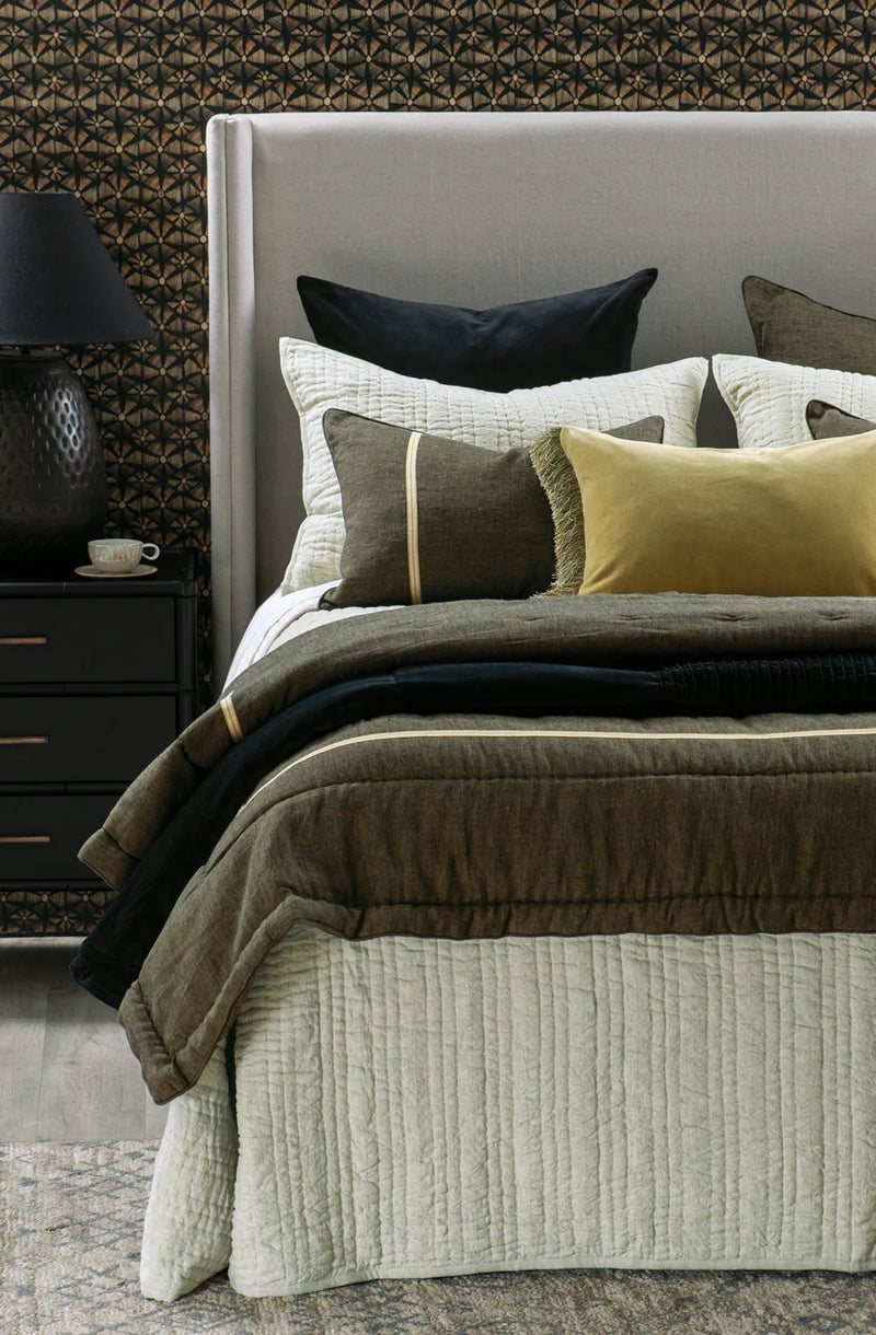 Ricamo Oatmeal Bedspread