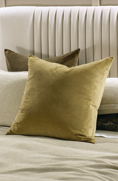 Treccia Olive Eurocase Pair