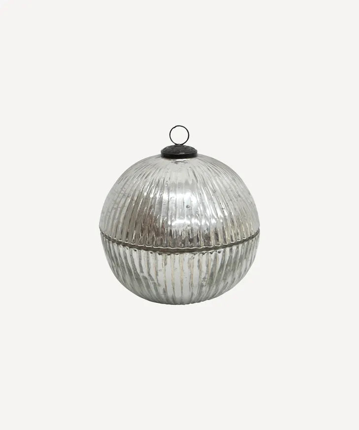 Ribbed Bauble Candle