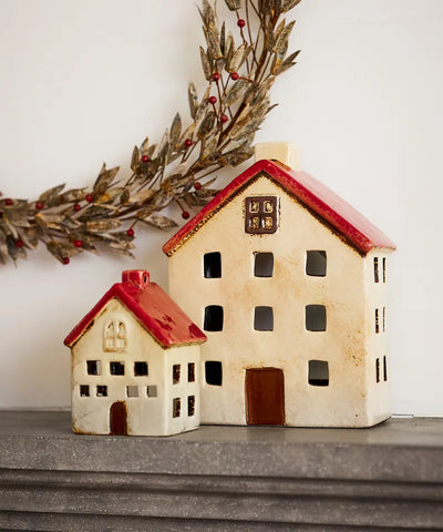 Villa Tea Light House Red White
