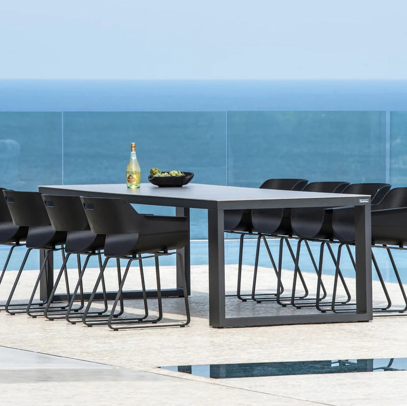 Linate Outdoor Ceramic Dining Table
