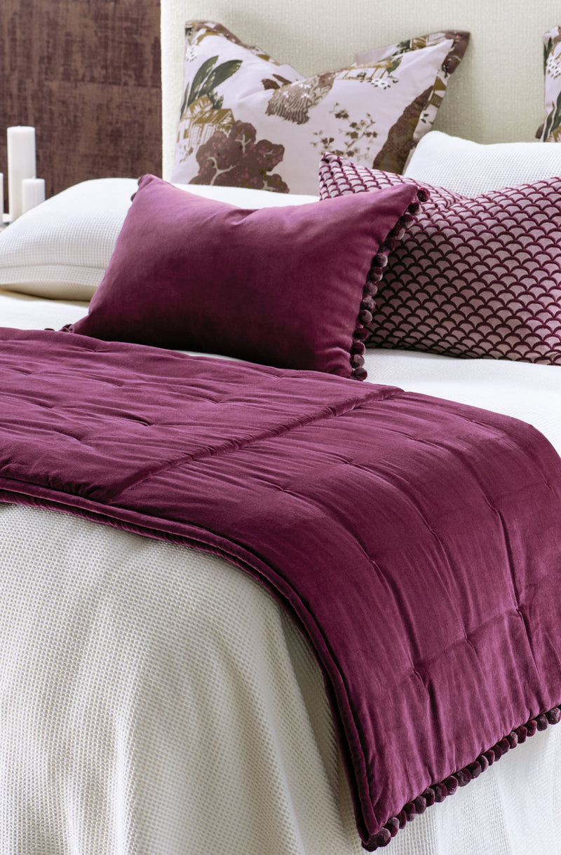 Cerchio Fuchsia Comforter