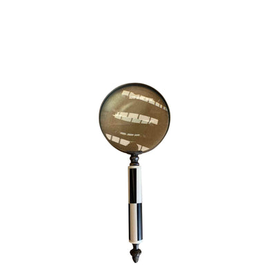 Check Design Magnifier