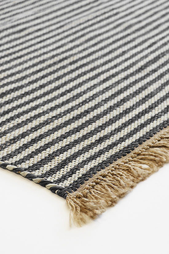 Summit Indoor/Outdoor Floor Rug - Charcoal/Natural