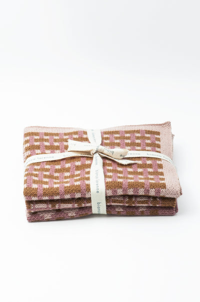 Basento Rose Gold Hand Towel Set