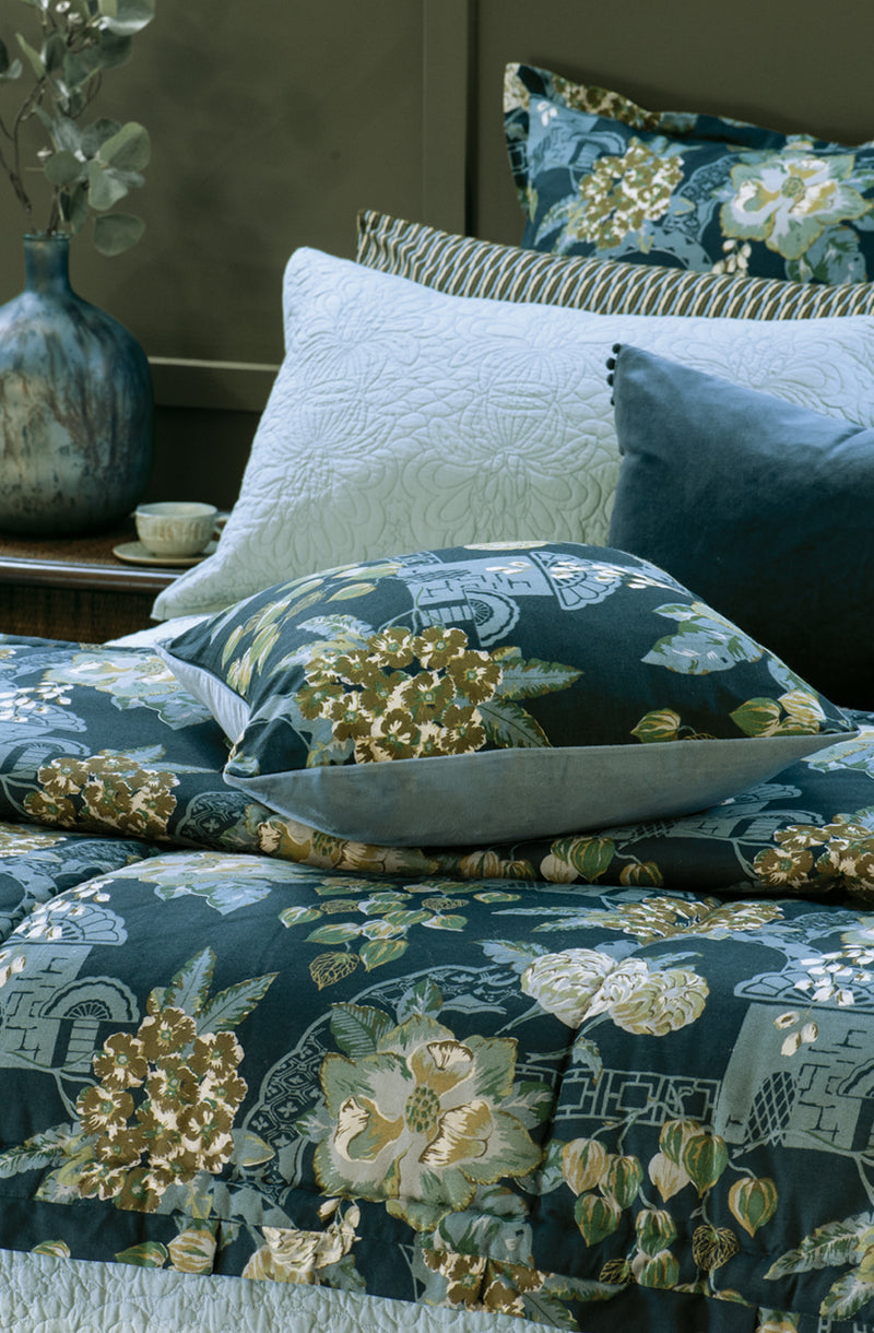 Chabana Prussian Blue Comforter