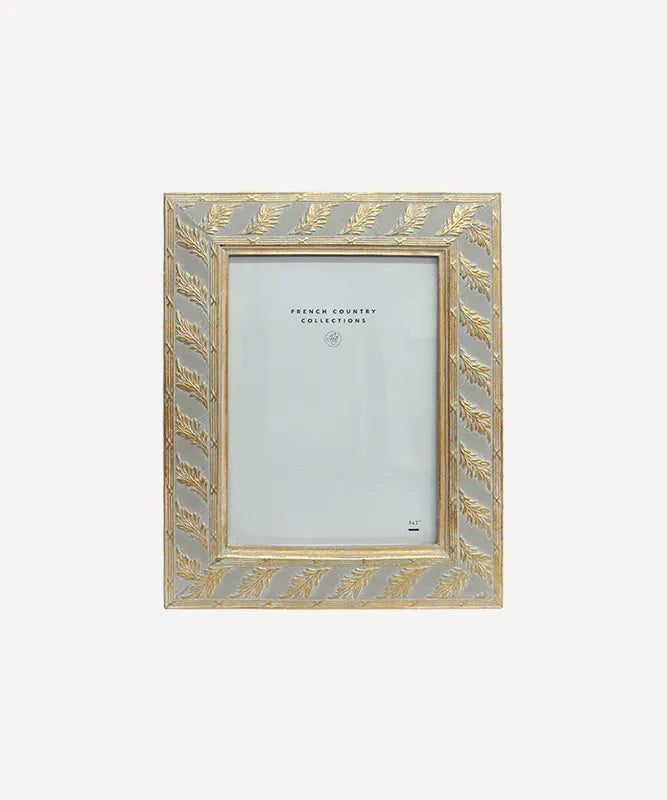 Embossed Leaves Photo Frame