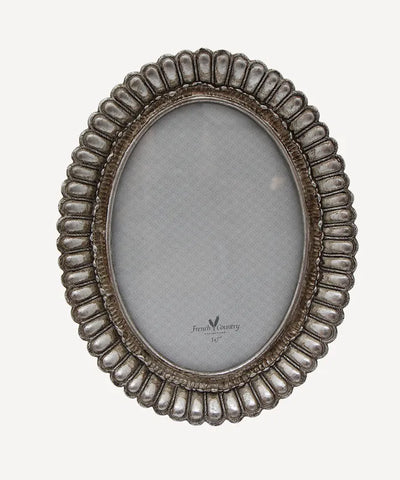 Fanned Oval Pewter Frame