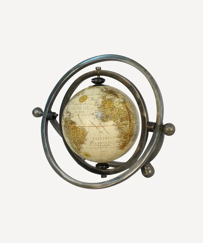 Calv Globe