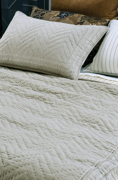 Ganuchi Grey Bedspread